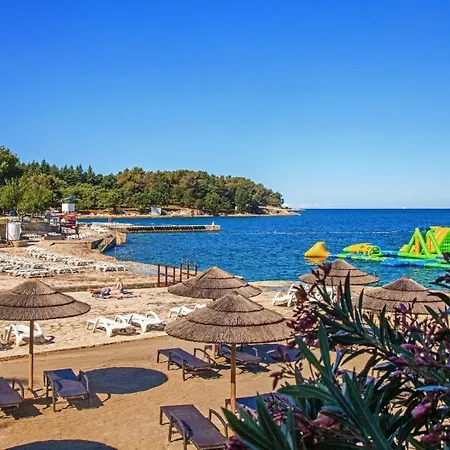 Moderne In Mit Garten Und Terrasse * Porec